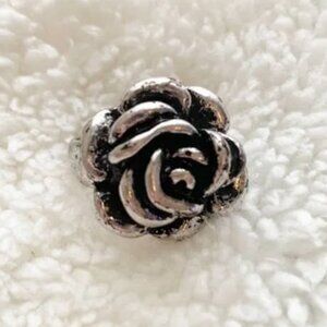 Rustic rose ring🌹